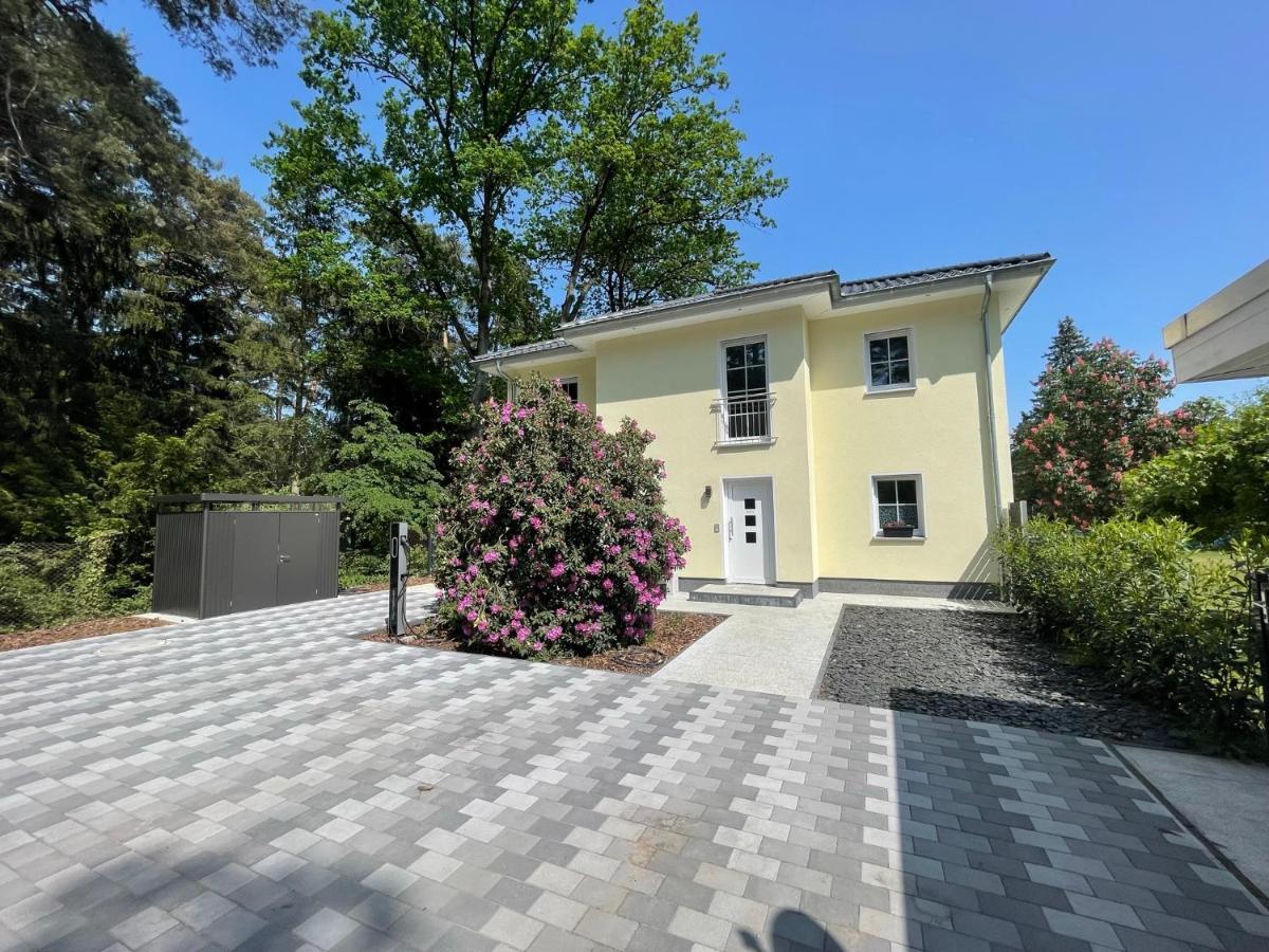 Ferienwohnung Im Gruenen Ораниенбург Экстерьер фото