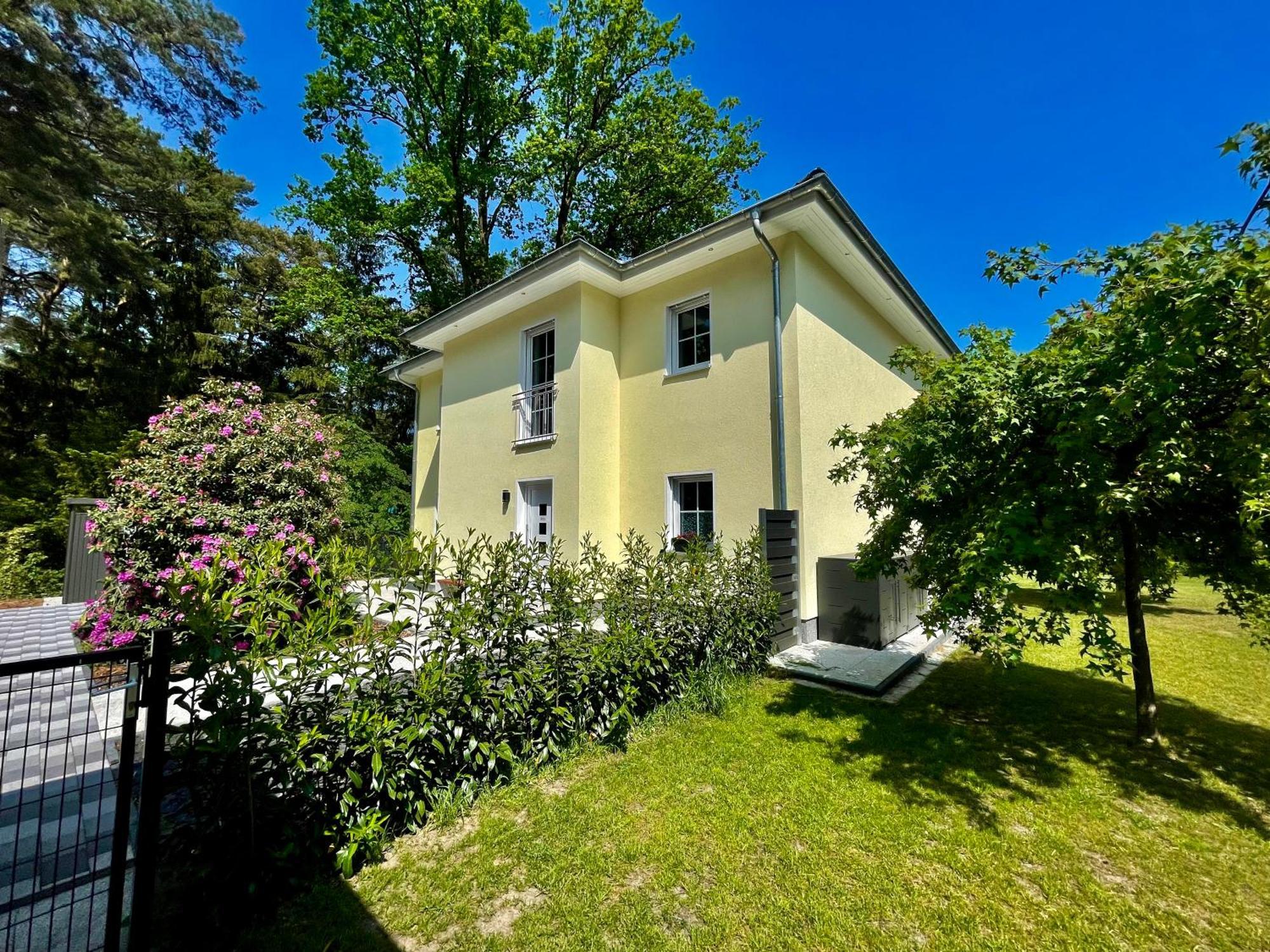 Ferienwohnung Im Gruenen Ораниенбург Экстерьер фото